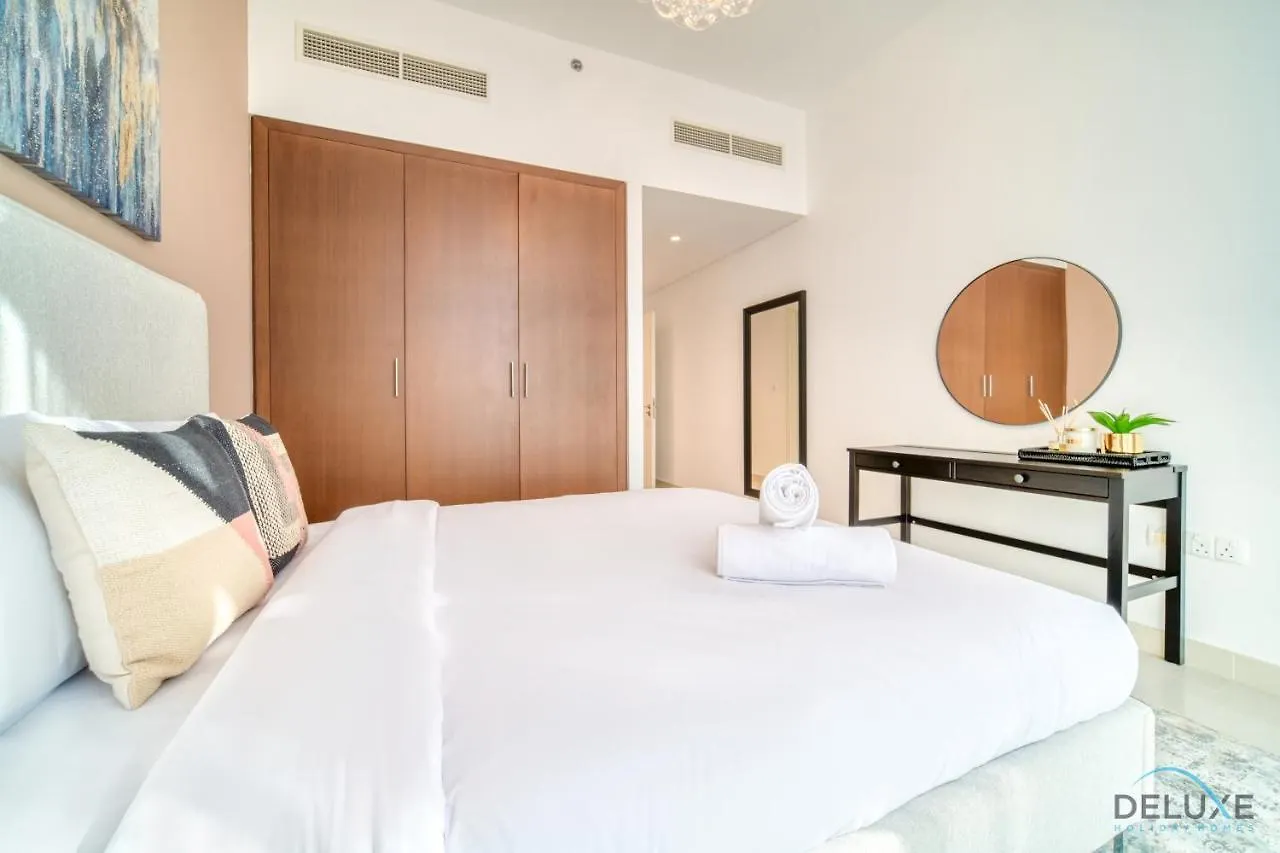 Lägenhet Sparkling 2Br At Boulevard Crescent Tower 1 Downtown By Deluxe Holiday Homes Dubai Förenade Arabemiraten